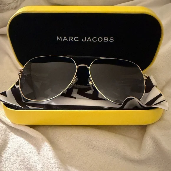 Marc Jacobs Gold Frame Men’s Aviator Sunglasses - Picture 1 of 7